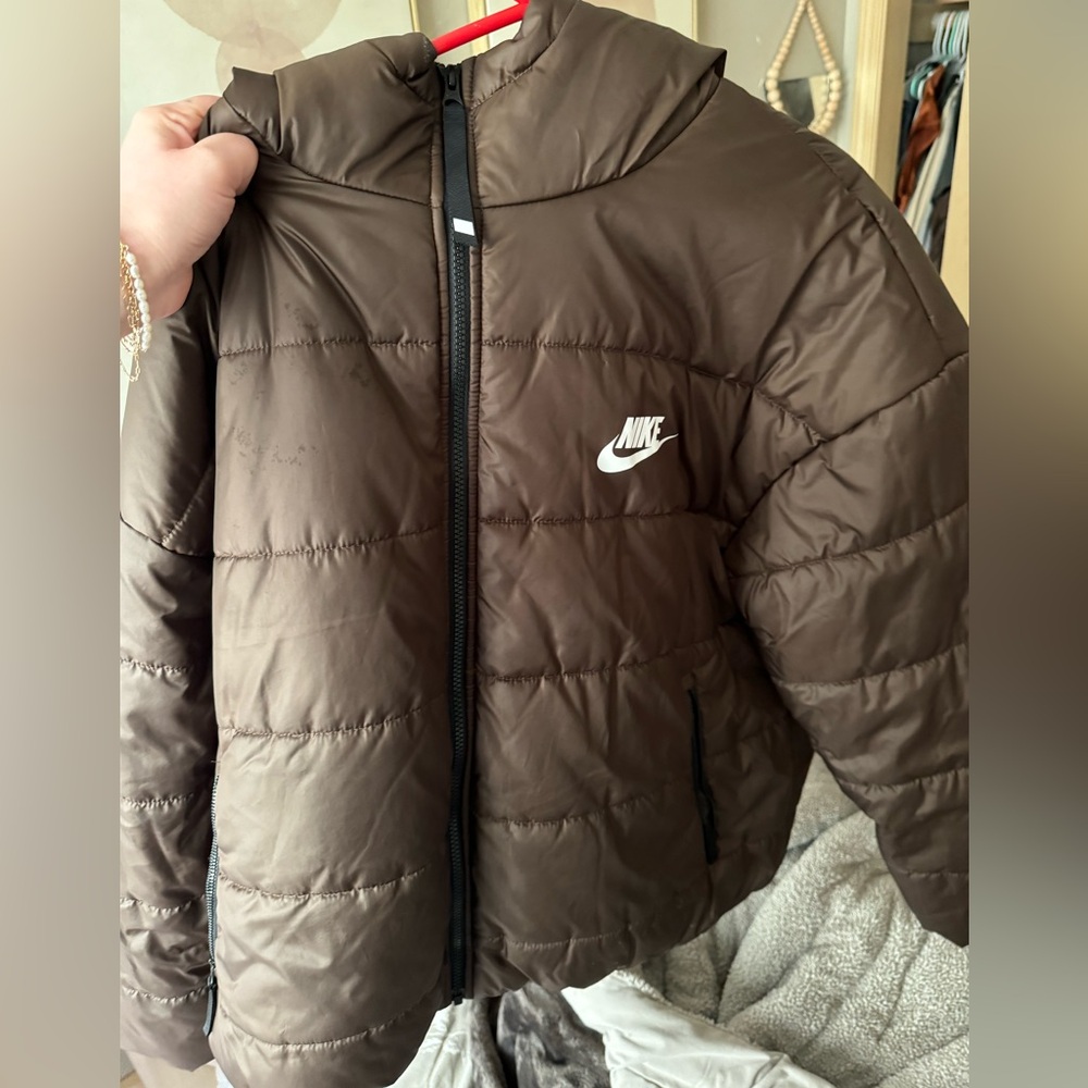 Nike puffer